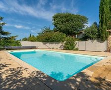 France Provence-Alpes-Côte d'Azur Camaret-sur-Aigues vacation rental compare prices direct by owner 33696089