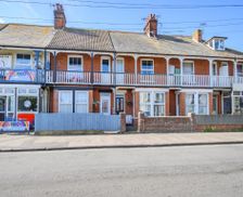 United Kingdom Suffolk Felixstowe vacation rental compare prices direct by owner 33707495