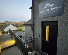 United Kingdom Gwynedd Trawsfynydd vacation rental compare prices direct by owner 36398382