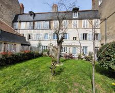 France Burgundy La Charité-sur-Loire vacation rental compare prices direct by owner 26868934