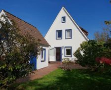 Germany Cuxhaven Neuhaus vacation rental compare prices direct by owner 4412965