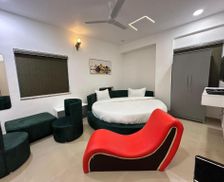 India Maharashtra Pune vacation rental compare prices direct by owner 35036208