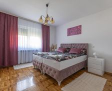 Croatia Vukovar-Syrmia County Gradište vacation rental compare prices direct by owner 26249959