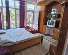 India Himachal Pradesh Solan vacation rental compare prices direct by owner 35146867