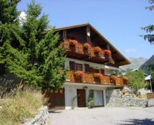 France Auvergne Saint-Rémy-sur-Durolle vacation rental compare prices direct by owner 26679705