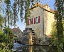 France Centre Charenton-du-Cher vacation rental compare prices direct by owner 35365319