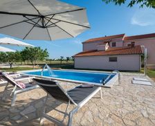 Croatia Zadar County Privlaka vacation rental compare prices direct by owner 5168073