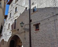 Italy Abruzzo Fontecchio vacation rental compare prices direct by owner 36332570