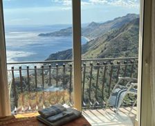 Italy Sicily Forza dʼAgro vacation rental compare prices direct by owner 28870114