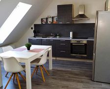 Slovakia Nitriansky kraj Nové Zámky vacation rental compare prices direct by owner 35536356