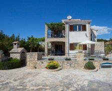 Croatia Solta Island Maslinica vacation rental compare prices direct by owner 4105827