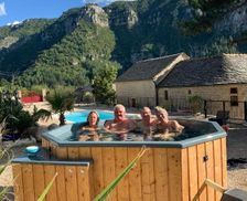 France Languedoc-Roussillon Quézac vacation rental compare prices direct by owner 26083010