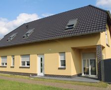 Germany Brandenburg Waldow vacation rental compare prices direct by owner 36007604