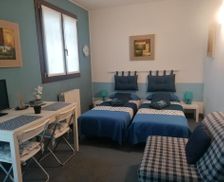 Italy Lombardy Rozzano vacation rental compare prices direct by owner 8342544