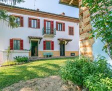 Italy Piedmont Vignale Monferrato vacation rental compare prices direct by owner 26966097