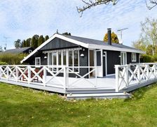 Denmark Hovedstaden Dronningmølle vacation rental compare prices direct by owner 5016098