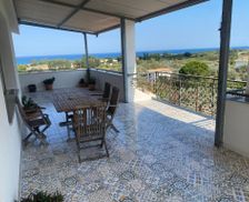 Italy Calabria Badolato vacation rental compare prices direct by owner 15027378