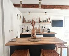 France Provence-Alpes-Côte d'Azur Marseille vacation rental compare prices direct by owner 14365627
