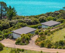 New Zealand Waiheke Island Te Whau Bay vacation rental compare prices direct by owner 13749357