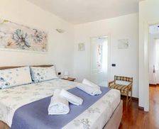 Italy Liguria Pitelli vacation rental compare prices direct by owner 17829584