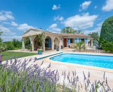 France Gard Saint-Césaire-de-Gauzignan vacation rental compare prices direct by owner 4288221