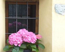 Italy Valle d'Aosta Quart vacation rental compare prices direct by owner 14204014