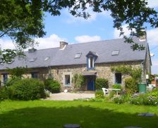 France Côtes-d'Armor Saint-Mayeux vacation rental compare prices direct by owner 6498546