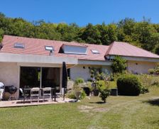 France  Auffreville-Brasseuil vacation rental compare prices direct by owner 36010941