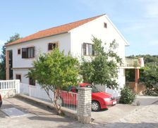 Croatia Sibenik-Knin County Jezera vacation rental compare prices direct by owner 5867775