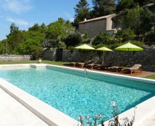 France Provence-Alpes-Côte-DAzur Lacoste vacation rental compare prices direct by owner 18855038