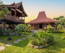 Indonesia Lombok Sengkol vacation rental compare prices direct by owner 35271497