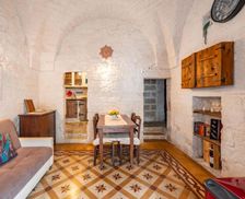 Italy Apulia Ostuni vacation rental compare prices direct by owner 24903299