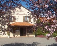 France Auvergne Saint-Beauzire vacation rental compare prices direct by owner 26709463