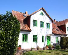 Germany Rügen Breege vacation rental compare prices direct by owner 13416465