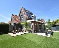 Netherlands South Holland Oude-Tonge vacation rental compare prices direct by owner 33697564