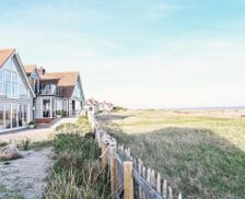 United Kingdom Suffolk Thorpeness vacation rental compare prices direct by owner 30038484