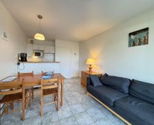 France Nouvelle-Aquitaine La Rochelle vacation rental compare prices direct by owner 13035959