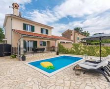 Croatia Istria County Kanfanar vacation rental compare prices direct by owner 4006362