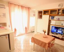 Italy Lazio Lido di Ostia vacation rental compare prices direct by owner 14649486