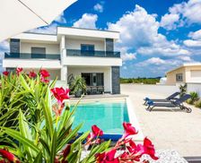 Croatia Sibenik-Knin ŠIBENIK vacation rental compare prices direct by owner 4841910