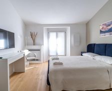 Italy Piedmont Arona vacation rental compare prices direct by owner 36495815