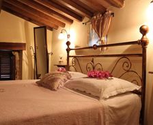 Italy Tuscany Ortignano Raggiolo vacation rental compare prices direct by owner 33216917