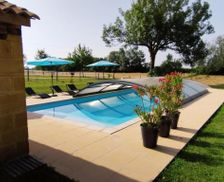 France Nouvelle-Aquitaine Naussannes vacation rental compare prices direct by owner 6563569