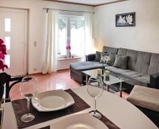 Germany Mecklenburg-Pomerania Sommersdorf vacation rental compare prices direct by owner 29912046