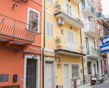 Italy Sicily Taormina vacation rental compare prices direct by owner 14672248