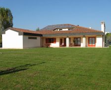 Italy Veneto Lonigo vacation rental compare prices direct by owner 13973675