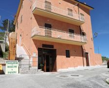 Italy Umbria Castelluccio vacation rental compare prices direct by owner 27840495