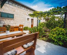 Croatia Dubrovnik-Neretva County Gruda vacation rental compare prices direct by owner 14297415