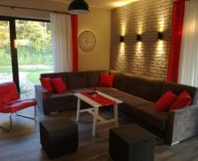 Poland Warmia-Masuria Ełk vacation rental compare prices direct by owner 15761072