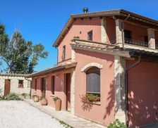 Italy Umbria Cannara vacation rental compare prices direct by owner 24181977